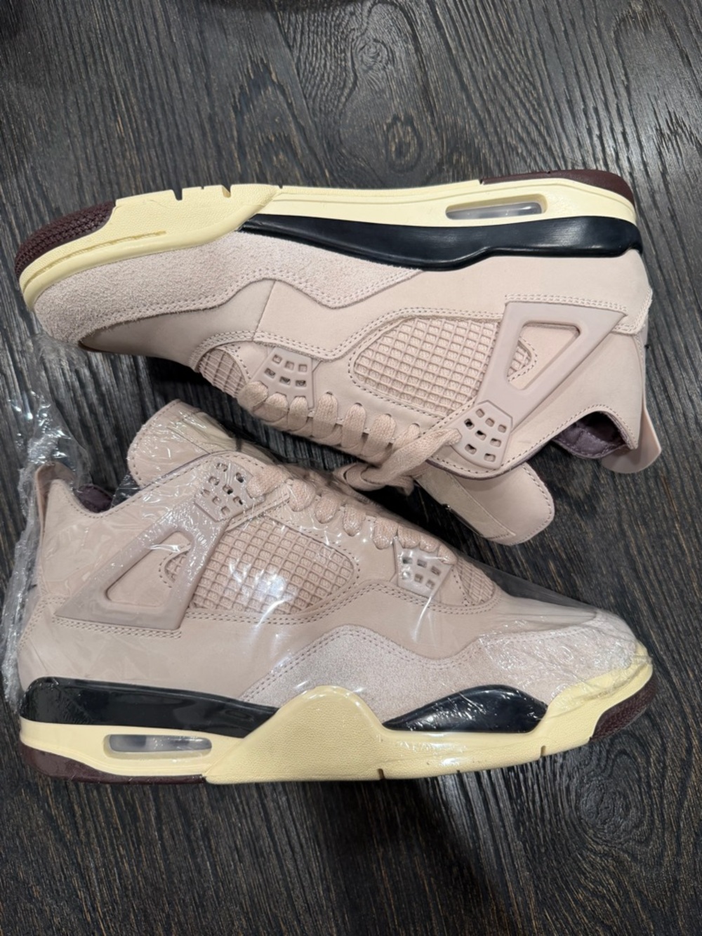 A Ma Maniére x Jordan Air Jordan 4“While You Were Sleeping"  Women's  size 11